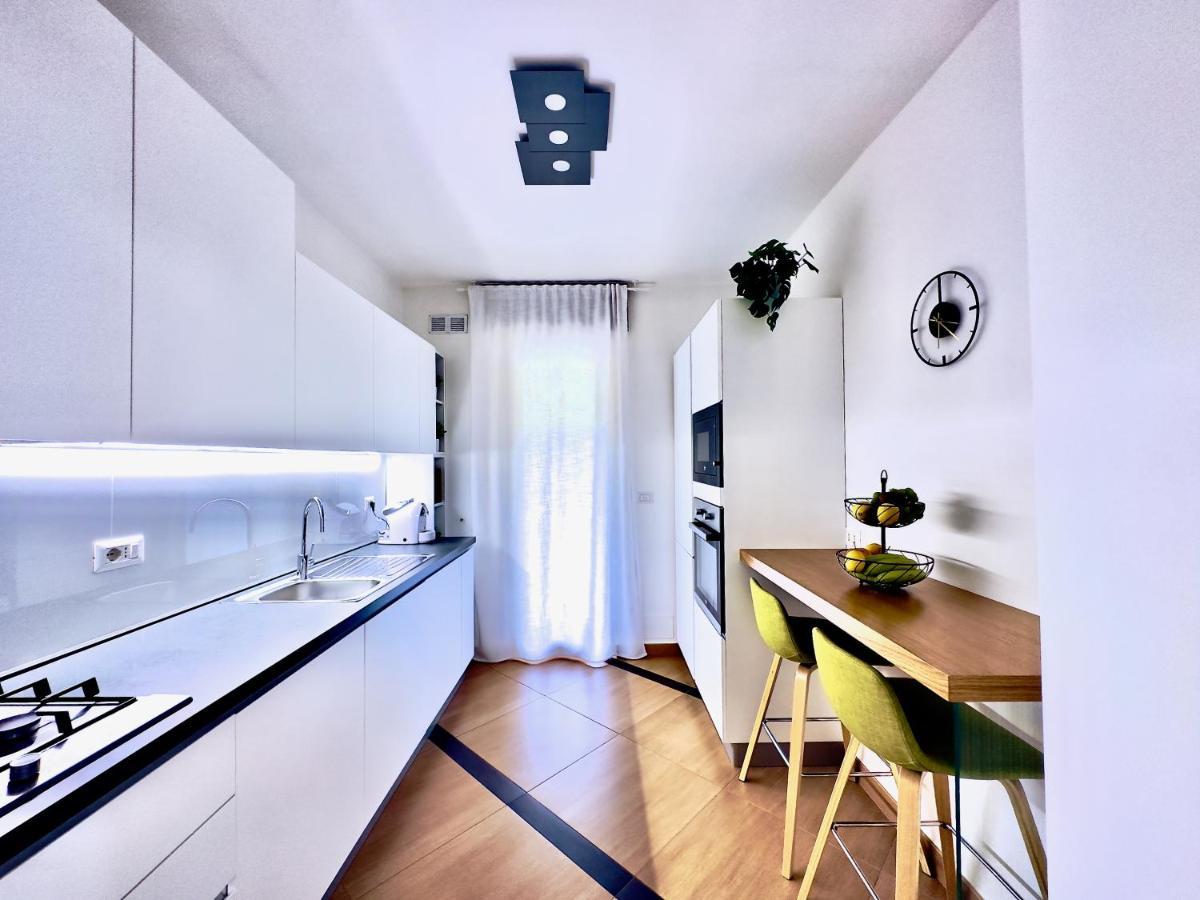 Salento Sweet Home - Obelisco Luxury Apartment Lecce Eksteriør billede