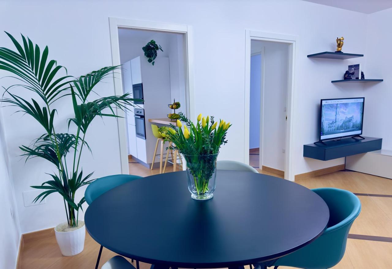 Salento Sweet Home - Obelisco Luxury Apartment Lecce Eksteriør billede